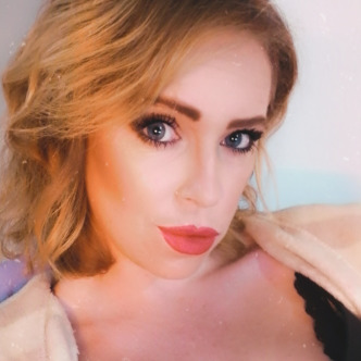 Webcam Chat with EmilyBlue